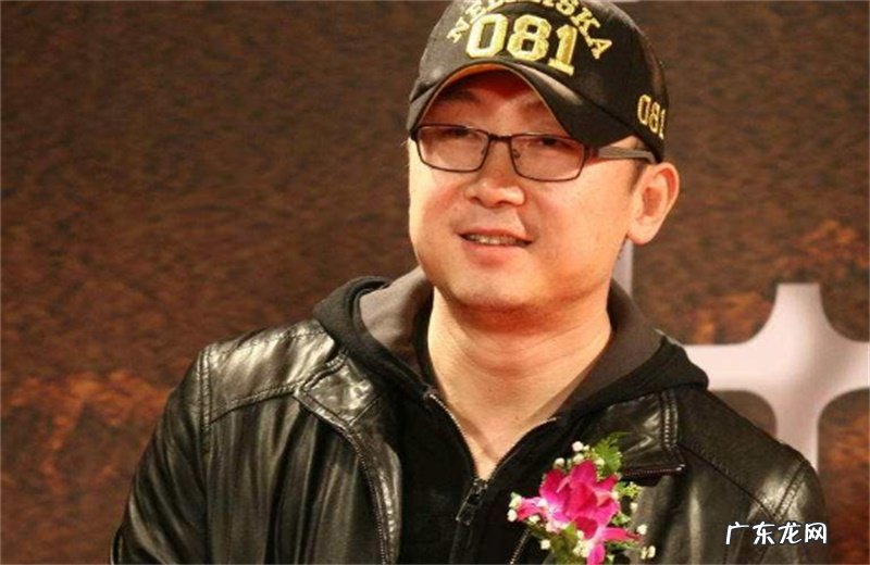 刀郎近照罕见流出,49岁的他至今无子无女,皮肤松弛尽显老态