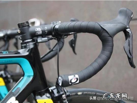 环法自行车都用什么把带?