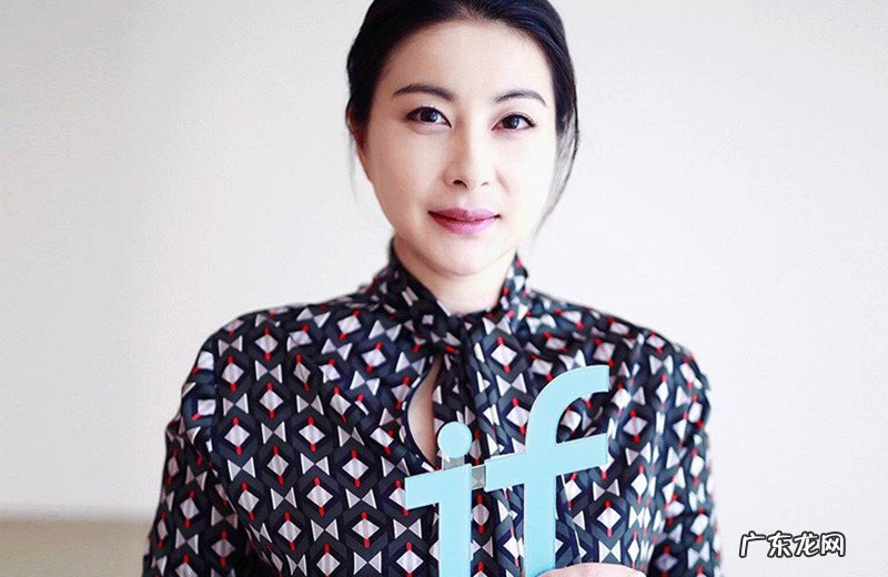 霍启刚妈妈近照曝光,朱玲玲不陪儿子庆生,却约港姐打球