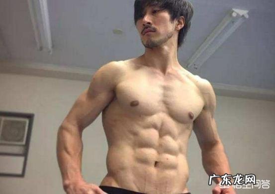 快走锻炼时做吸腹运动有助于减小腹部脂肪吗？