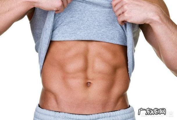 快走锻炼时做吸腹运动有助于减小腹部脂肪吗？