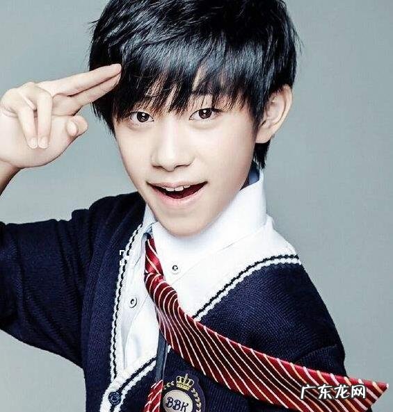 易烊千玺长相变化分析,易烊千玺的励志故事