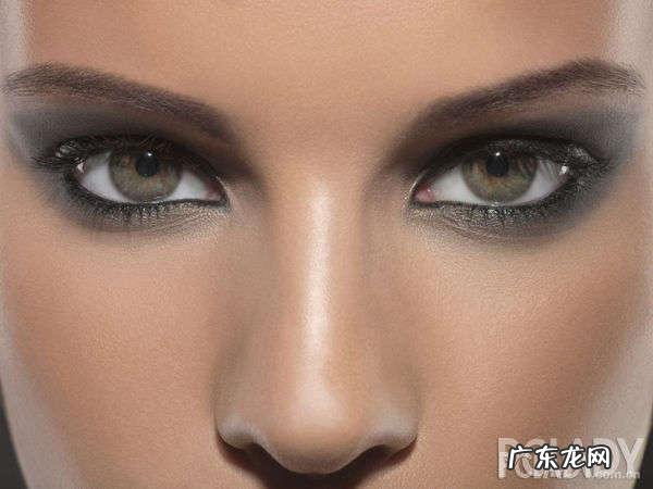 正确的隆鼻手术方法 隆鼻手术原来是这样做