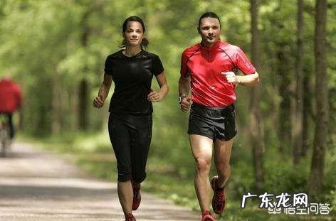 跳绳和慢跑哪种增肌效果好?