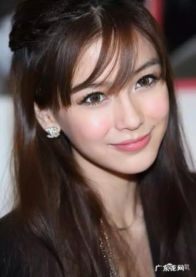 张馨予鼻子是谁做的 张馨予隆鼻