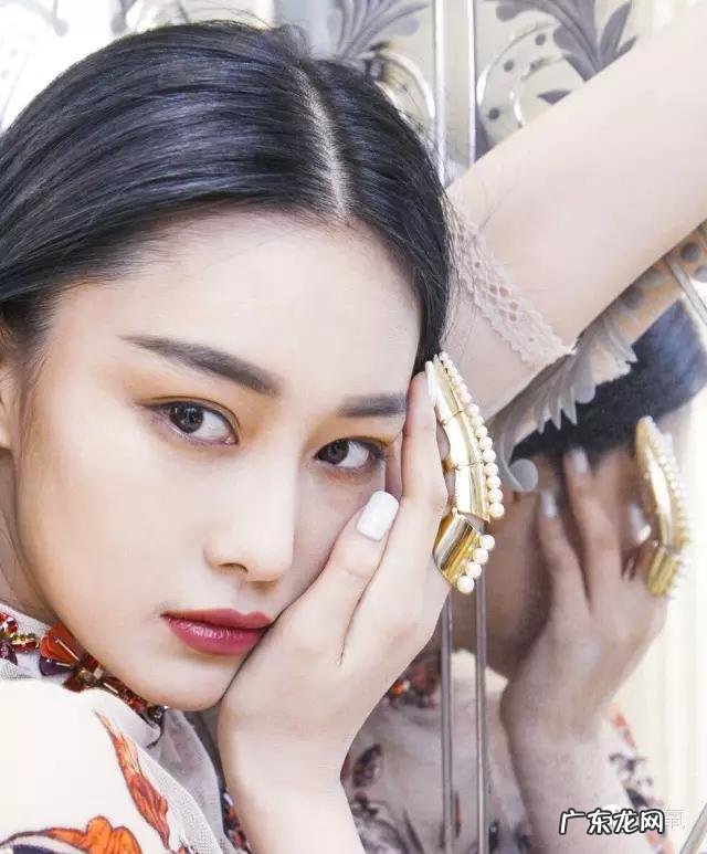 张馨予鼻子是谁做的 张馨予隆鼻