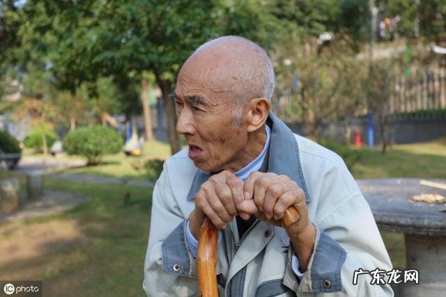 孕期放屁很臭,而且老放屁是什么情况?