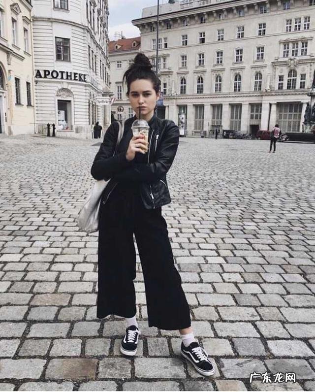 牛仔裤都有哪些吸睛搭配?