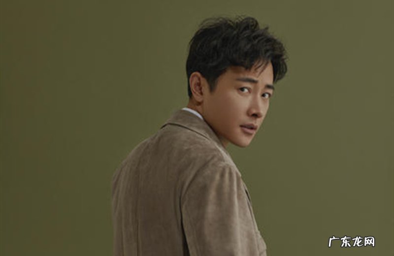 罗晋已经不是那个少年郎了，拍新戏胖了一圈，中年发福明显