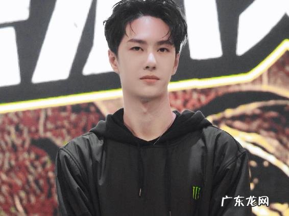 王一博说自己谈四次恋爱是真的吗?王一博女朋友是谁