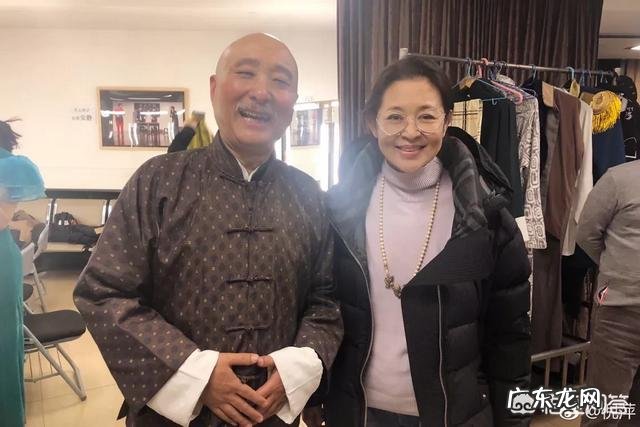 倪萍为什么年纪大之后相貌变化这么大?