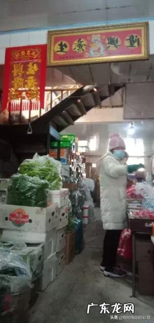 头条朋友们,你觉得女人什么年纪最可爱,为什么?