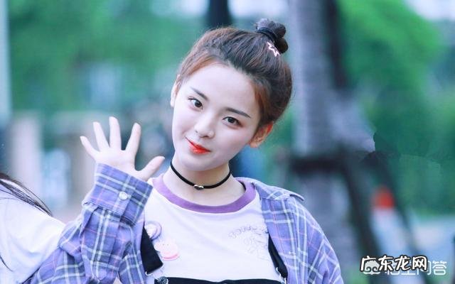 无感 你们喜欢杨超越还是张艺凡?