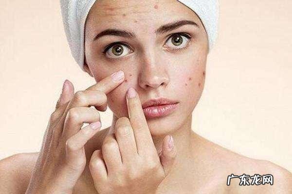 使用同款护肤品,皮肤却没有别人好,以下4条症状说明毛孔堵塞了