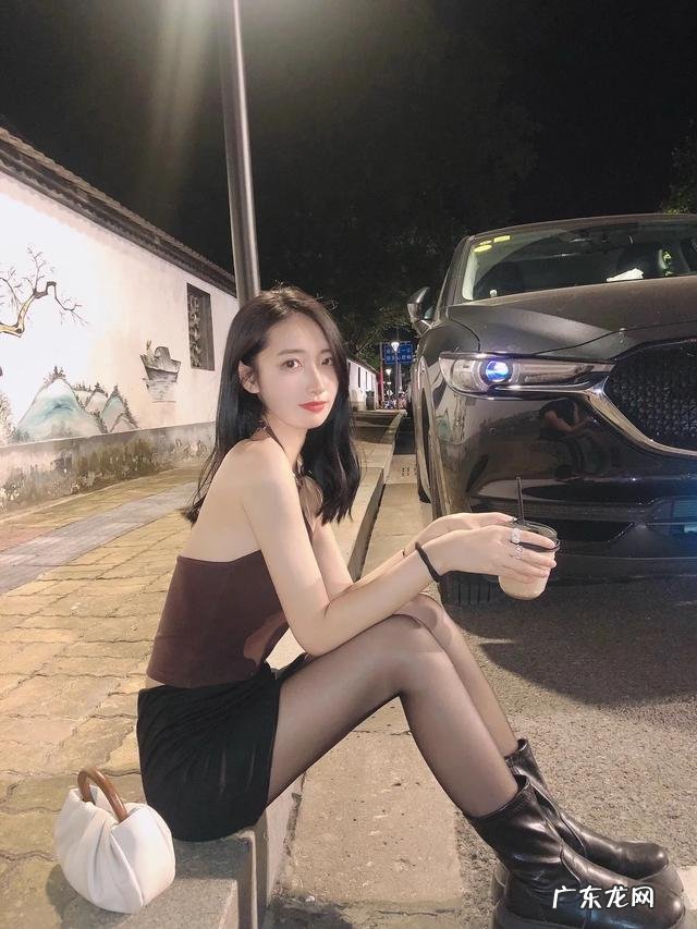 夏天穿丝袜为什么有的人脚会臭?