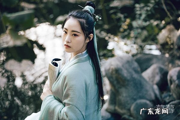 哄男朋友睡觉的短篇故事 超甜的文字伴他入睡