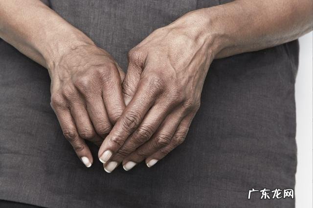 3岁小孩总喜欢挖鼻孔、揉眼睛、含手指,是什么原因