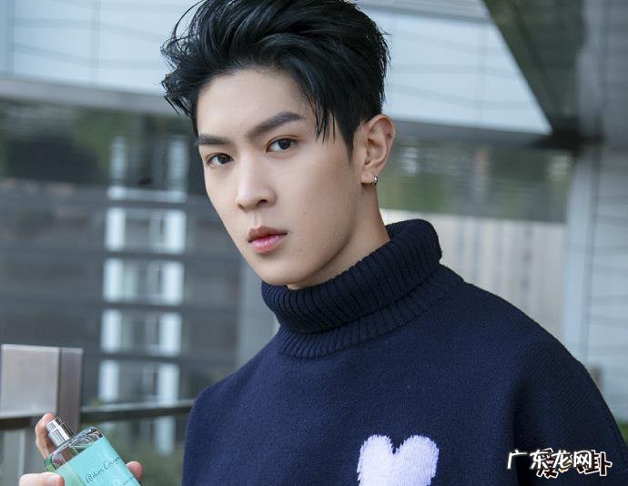 马伯骞家里很有钱吗 其家世背景及爸爸和外公身份曝光