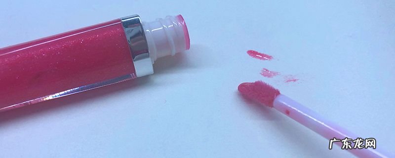 皮肤暗用什么颜色的口红