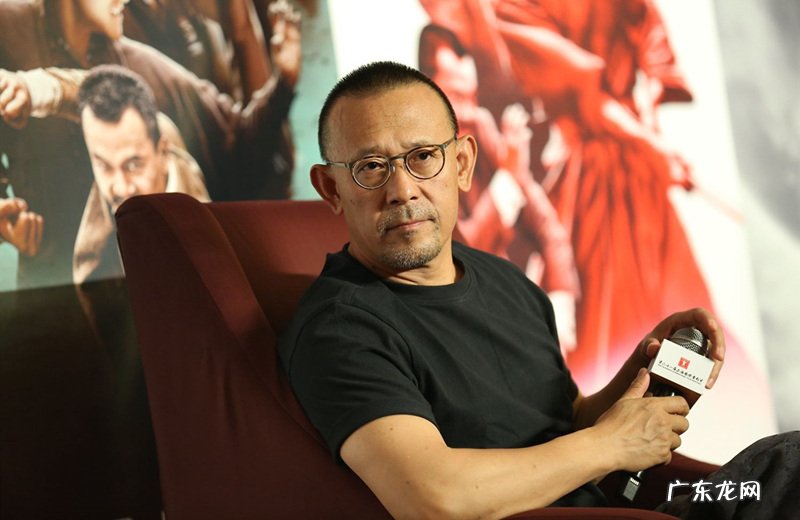 小小年纪气质就如此出众,怪不得姜文说女儿是全世界最漂亮的