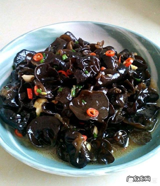 木耳可以做哪些汤汁浓厚下菜下饭的菜?