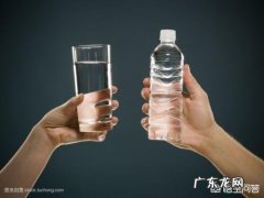 晚上睡觉前喝水好吗？为什么？