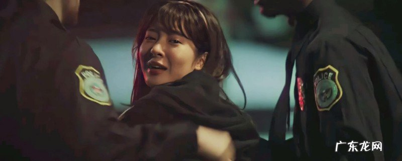 顶楼洛根李是体育教师吗