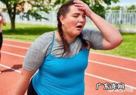 有轻微腰间盘突出的人能慢慢练习跑步吗？