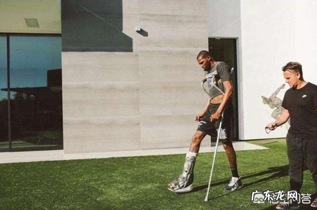 美国的一些篮球训练师球技非常了得，但为什么打不了NBA？