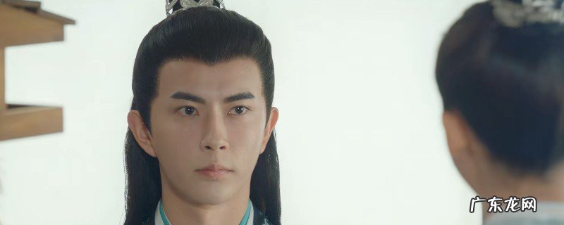 明月曾照江东寒噤浑泓最初跟谁正在一同了