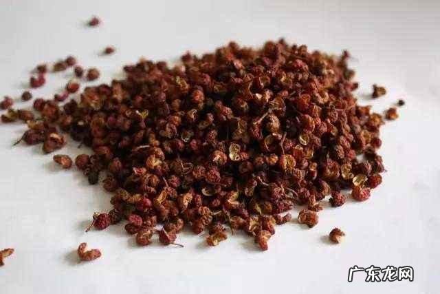 花椒煮水泡脚有什么好处?