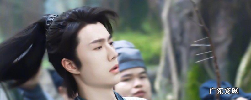 霓裳妇人战开允甚么干系