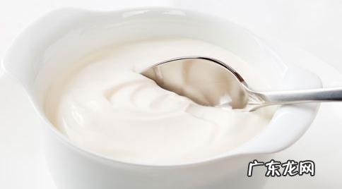 晚上喝酸奶好还是纯奶好?