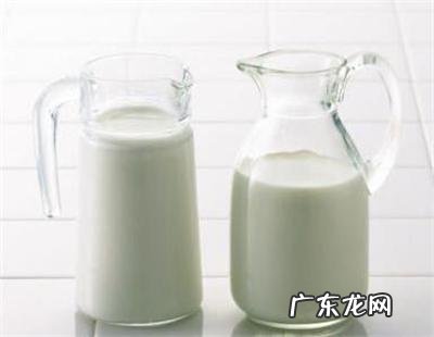 晚上喝酸奶好还是纯奶好?