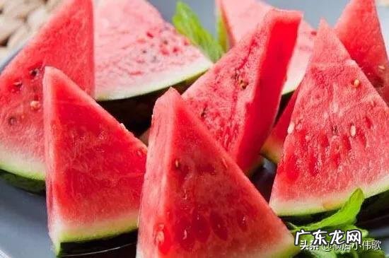 火龙果物西瓜哪个含糖量高？