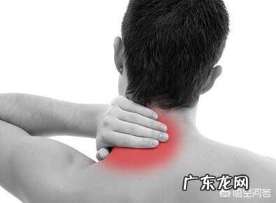 \＂吊脖式\＂牵引再引争议，颈椎牵引能不能自行进行