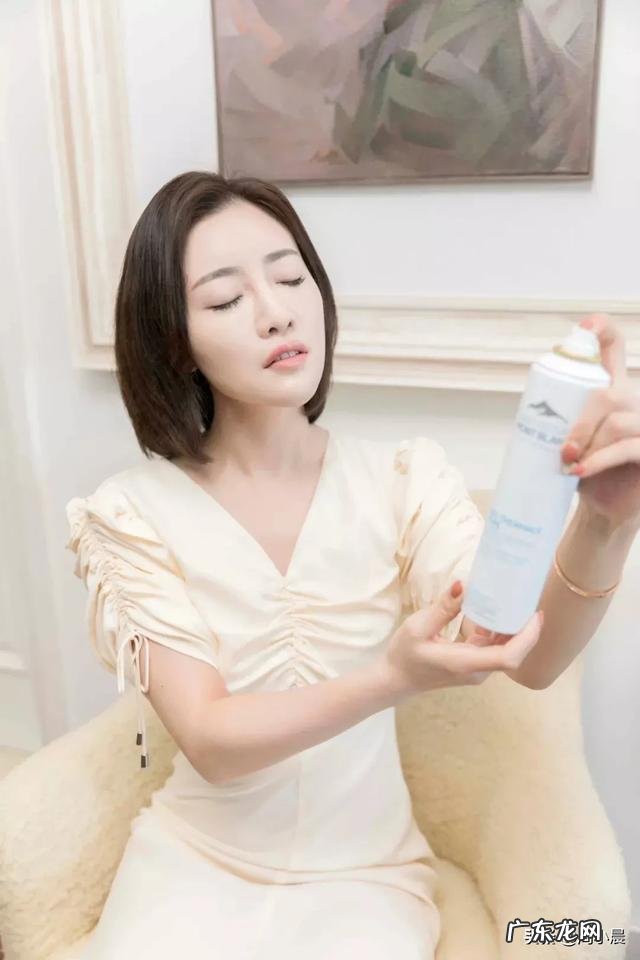 有哪些效果持久自然的定妆喷雾推荐?