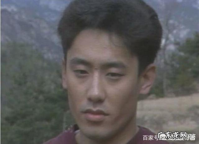 他是唐嫣同学因嗓音被人瞧不起,曾落魄到吃垃圾现逆袭成男神?