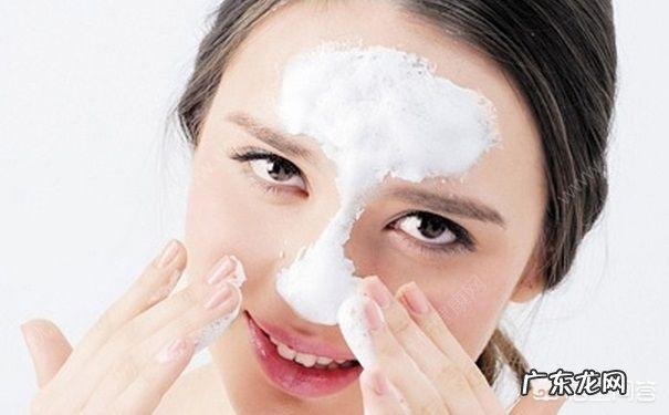 请问男生洗面奶应该怎样才是正确使用