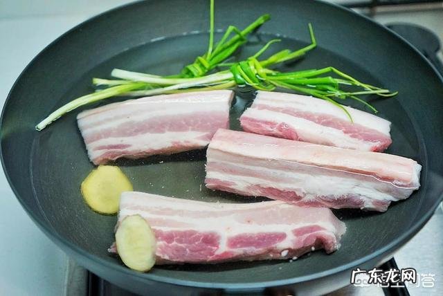 自己在家怎么快速腌制辣白菜