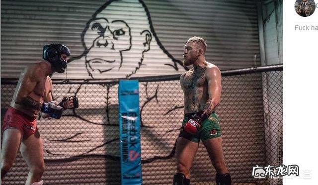 小鹰为什么会打嘴炮场外团队的人员？如何看待这个冲突？