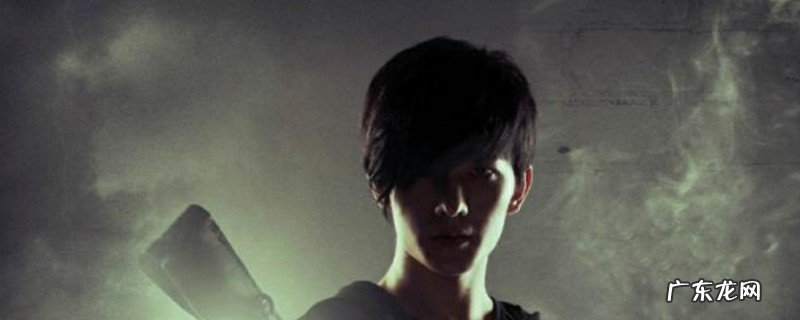 闷油瓶正在青铜门里干吗