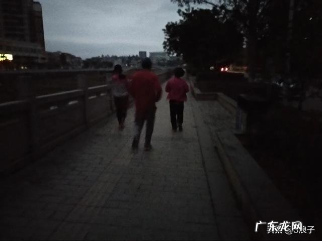 现在视频上太多太多减肥方法,十来分钟的简单运动,能有效吗?