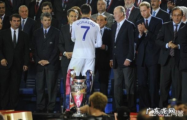 为何说C罗纳尔多从曼联加盟皇马是一场定向技术扶贫的个人秀