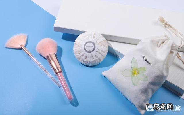 脸上2种异常，已经是肝病晚期，是哪2种