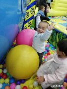 如何培养幼儿对小学生活的适应性，请举例说明