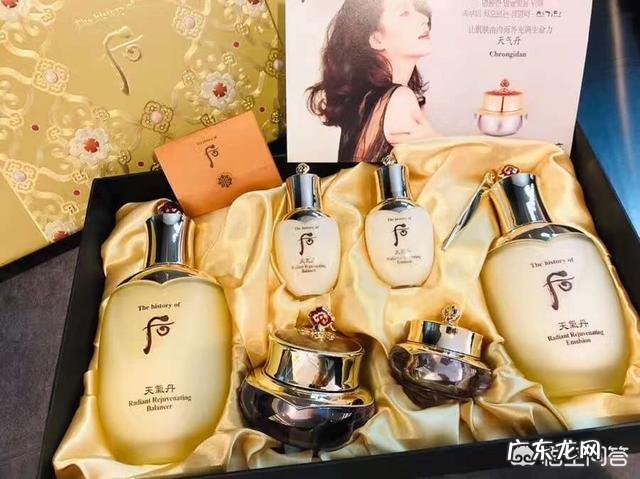 想买一套1000左右的护肤品送给媳妇，你有哪些推荐？