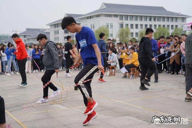 女生,150CM的个子,体重102斤,减肥多少好呢?