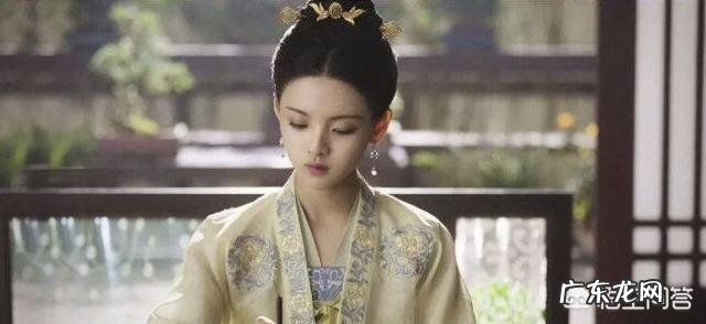 杨超越是怎么火起来的,有什么作品