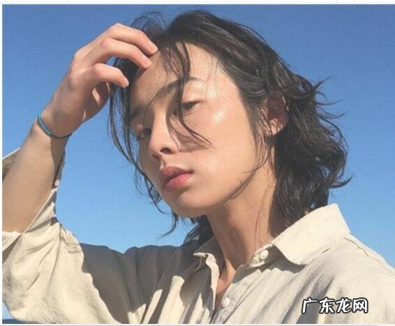 2022最新男生长发发型图片